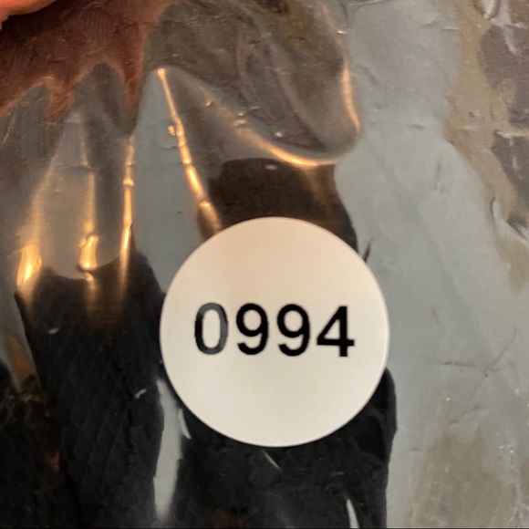 Black lace scallop H&M shorts size small - Picture 8 of 8